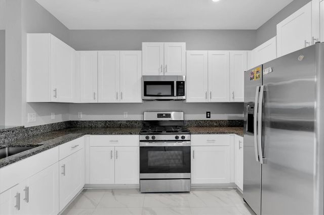 8249 CRESCENT OAKS DRIVE, New Port Richey, FL 34655