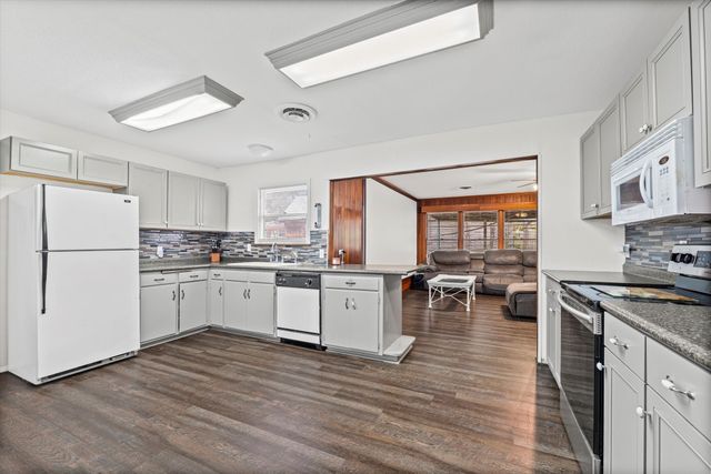 1208 Sunset Street, Waco, TX 76710