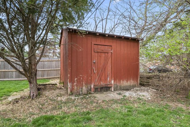 40 Chase Road, Columbus, OH 43214