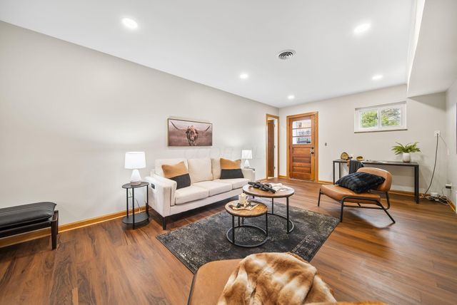 40 Chase Road, Columbus, OH 43214