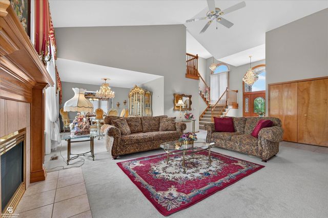46640 Glen Pointe Drive, Shelby Twp, MI 48315