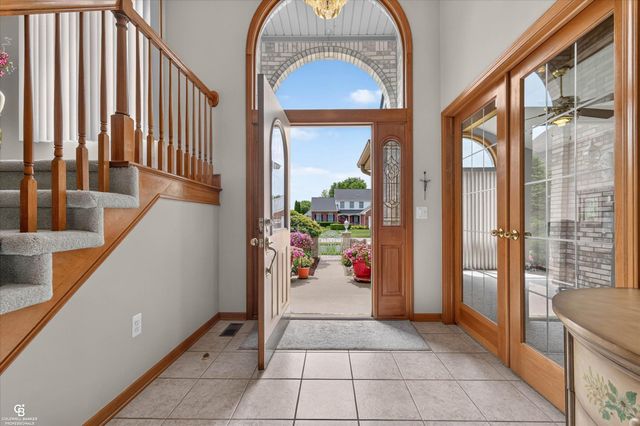 46640 Glen Pointe Drive, Shelby Twp, MI 48315