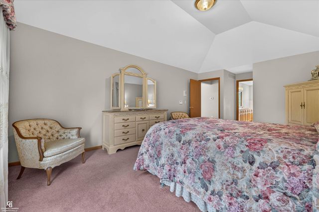 46640 Glen Pointe Drive, Shelby Twp, MI 48315