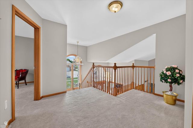 46640 Glen Pointe Drive, Shelby Twp, MI 48315