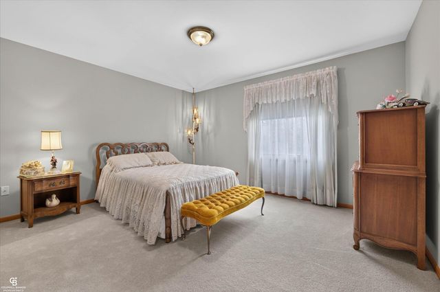 46640 Glen Pointe Drive, Shelby Twp, MI 48315
