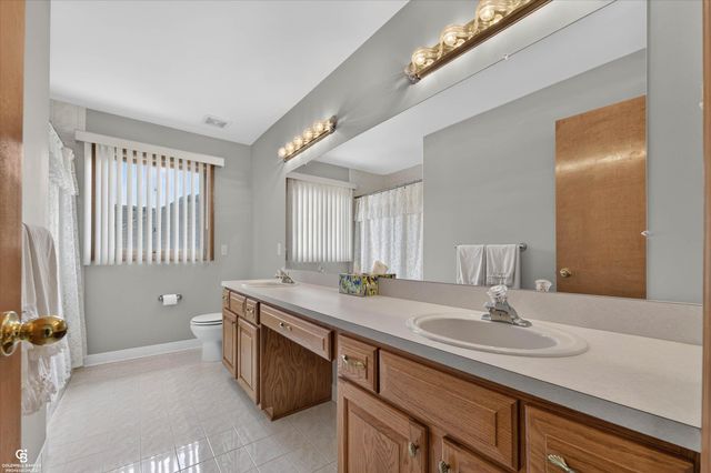 46640 Glen Pointe Drive, Shelby Twp, MI 48315