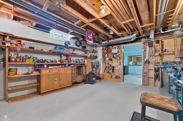 46640 Glen Pointe Drive, Shelby Twp, MI 48315