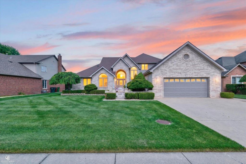 46640 Glen Pointe Drive, Shelby Twp, MI 48315