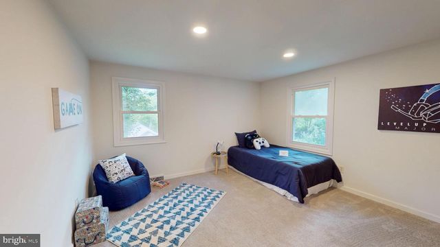 329 THISTLE LN, Perkasie, PA 18944