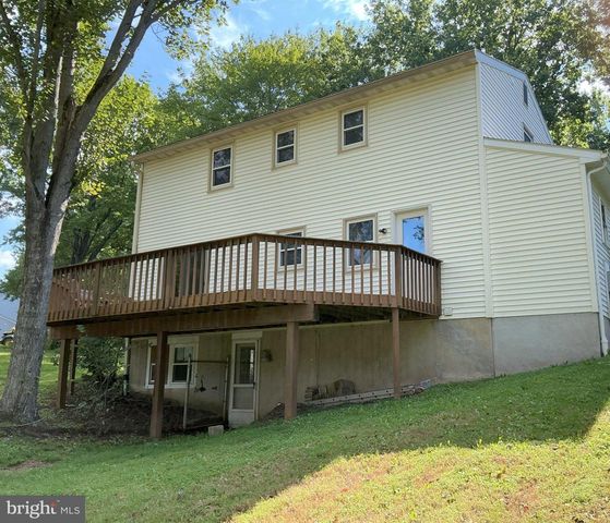 329 THISTLE LN, Perkasie, PA 18944