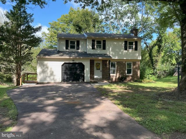 329 THISTLE LN, Perkasie, PA 18944