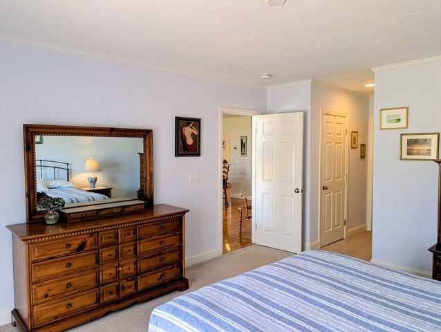 16 Amberwood Ct 16, Bourne, MA 02532