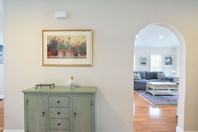 16 Amberwood Ct 16, Bourne, MA 02532