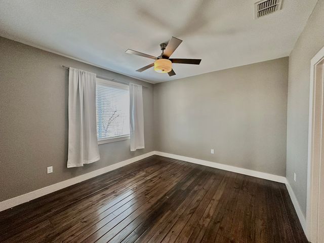 1320 May Street 206, Fort Worth, TX 76104