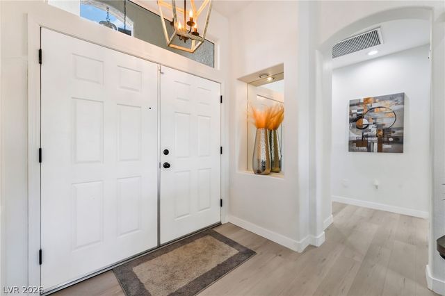 10001 Cresent Creek Drive, Las Vegas, NV 89134