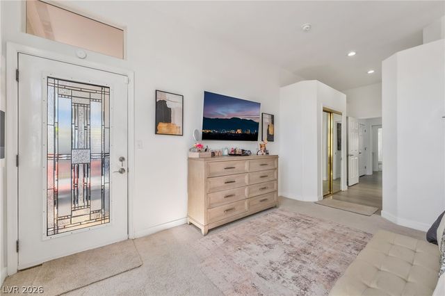 10001 Cresent Creek Drive, Las Vegas, NV 89134