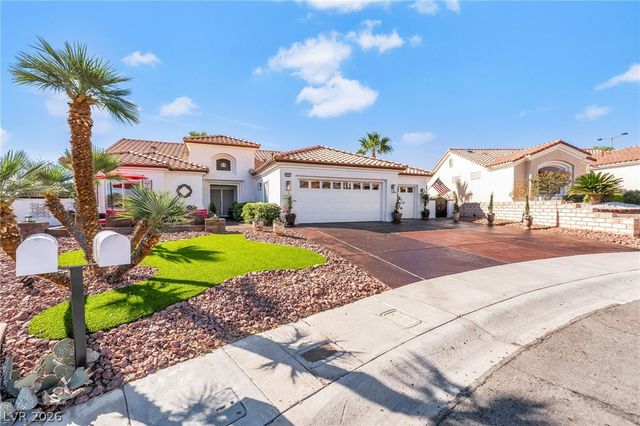 10001 Cresent Creek Drive, Las Vegas, NV 89134