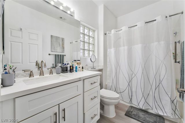 10001 Cresent Creek Drive, Las Vegas, NV 89134