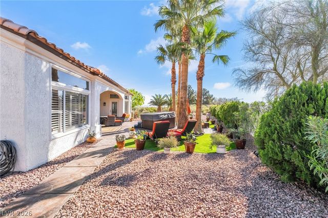 10001 Cresent Creek Drive, Las Vegas, NV 89134