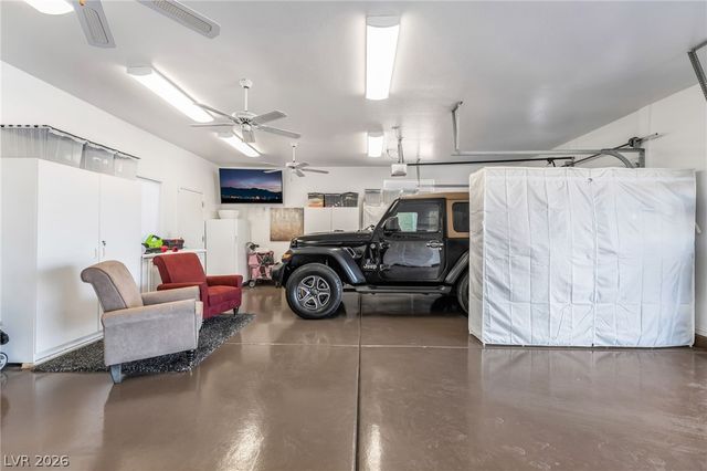 10001 Cresent Creek Drive, Las Vegas, NV 89134