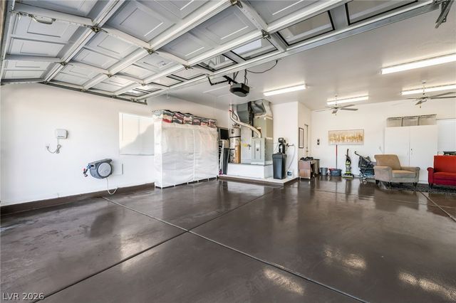 10001 Cresent Creek Drive, Las Vegas, NV 89134