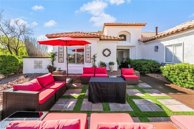 10001 Cresent Creek Drive, Las Vegas, NV 89134