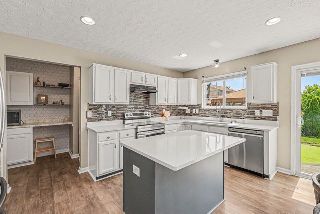 174 Ridgewood Drive, Alexandria, KY 41001