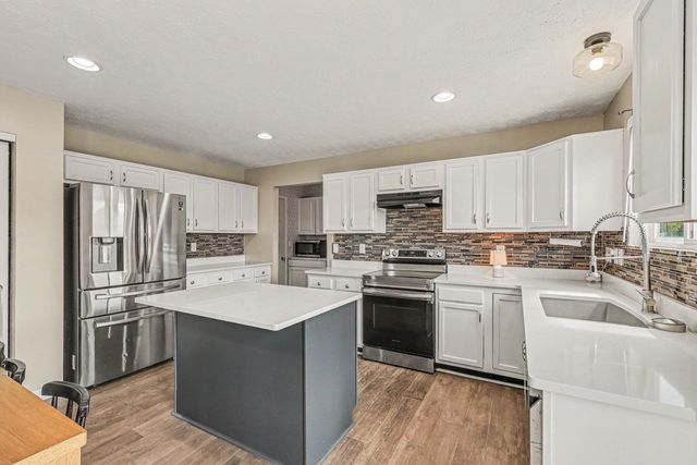 174 Ridgewood Drive, Alexandria, KY 41001
