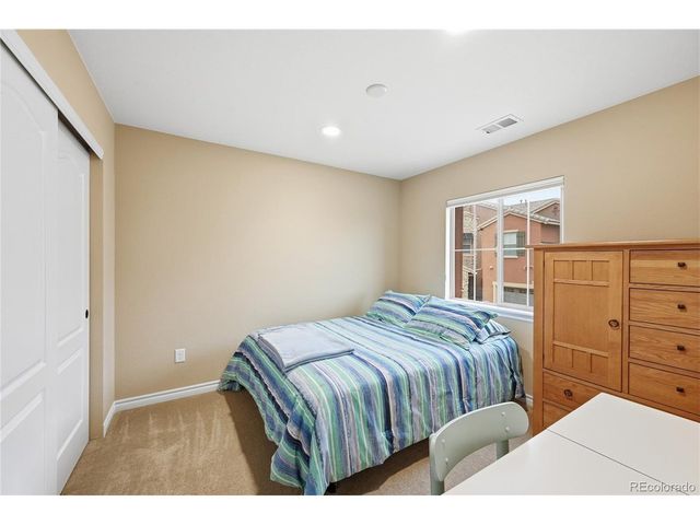 9500 Pendio Ct, Highlands Ranch, CO 80126