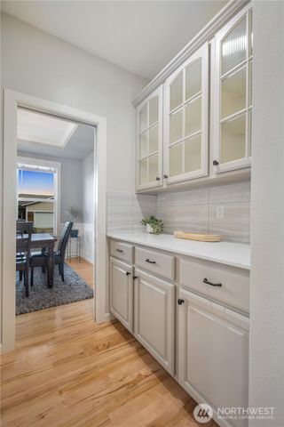 7989 E Barsay Lane, Port Orchard, WA 98366