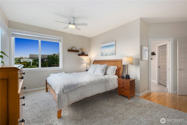 7989 E Barsay Lane, Port Orchard, WA 98366