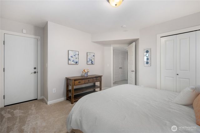 7989 E Barsay Lane, Port Orchard, WA 98366