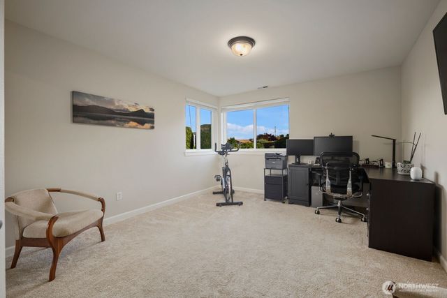 7989 E Barsay Lane, Port Orchard, WA 98366
