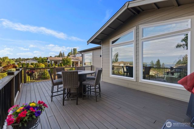 7989 E Barsay Lane, Port Orchard, WA 98366