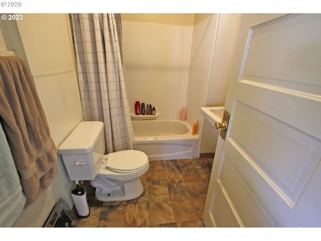 8414 Se 17TH Ave, Portland, OR 97202