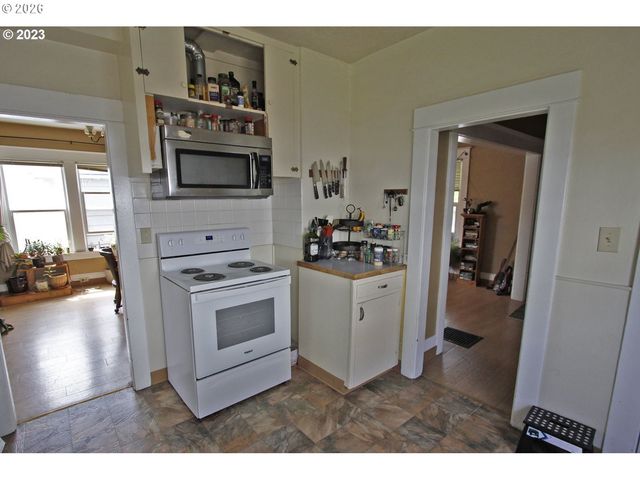 8414 Se 17TH Ave, Portland, OR 97202