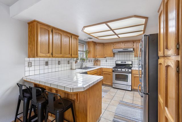 1644 Mccomb Avenue, Porterville, CA 93257