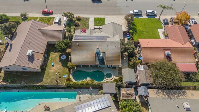 1644 Mccomb Avenue, Porterville, CA 93257