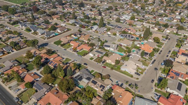 1644 Mccomb Avenue, Porterville, CA 93257