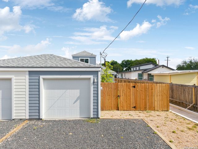 2916 Martin Luther King, San Antonio, TX 78220