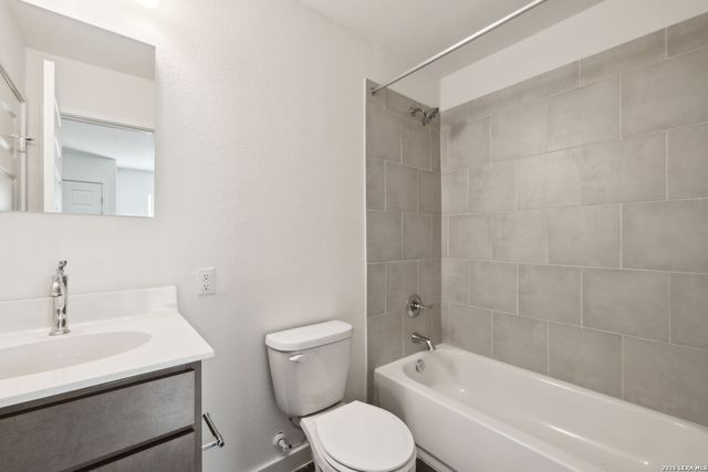 2916 Martin Luther King, San Antonio, TX 78220