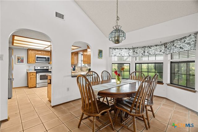 4911 Youngsford Road, Marion, TX 78124