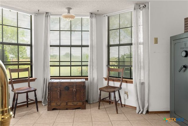 4911 Youngsford Road, Marion, TX 78124