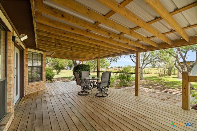 4911 Youngsford Road, Marion, TX 78124