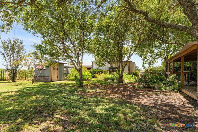 4911 Youngsford Road, Marion, TX 78124