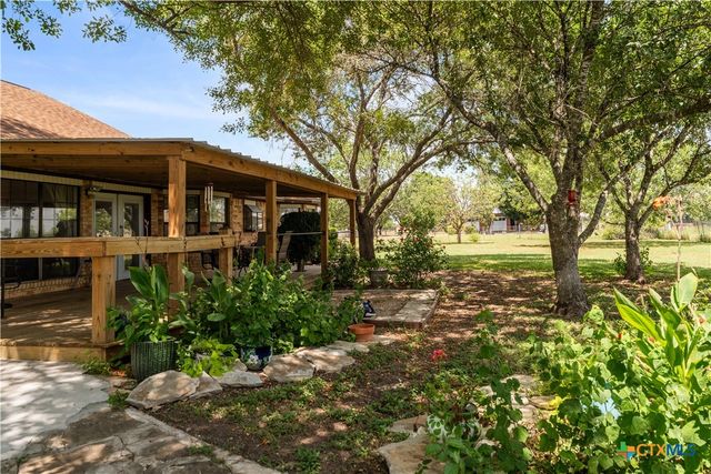 4911 Youngsford Road, Marion, TX 78124