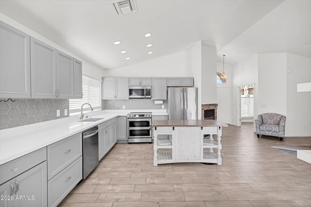 3945 E SALINAS Street, Phoenix, AZ 85044