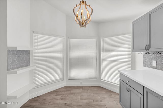 3945 E SALINAS Street, Phoenix, AZ 85044