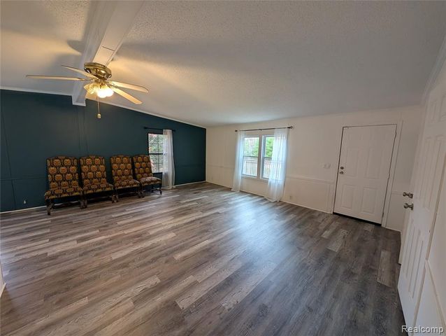 3817 S Townline Road, Houghton Lake, MI 48651