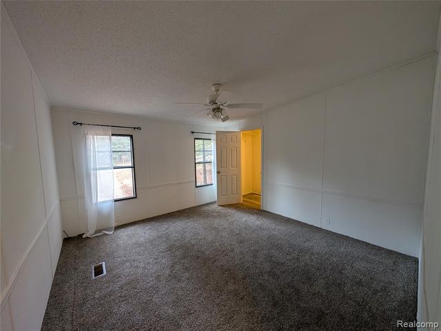 3817 S Townline Road, Houghton Lake, MI 48651